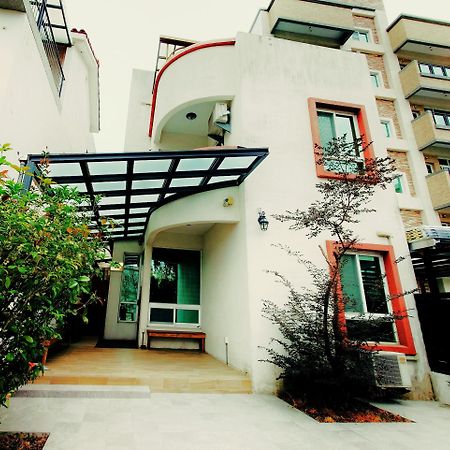 輕旅小站 Soft Travel Hostel Taitung Exterior photo