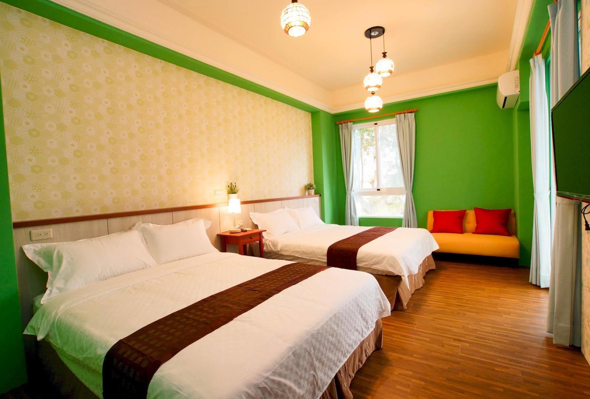 輕旅小站 Soft Travel Hostel Taitung Exterior photo