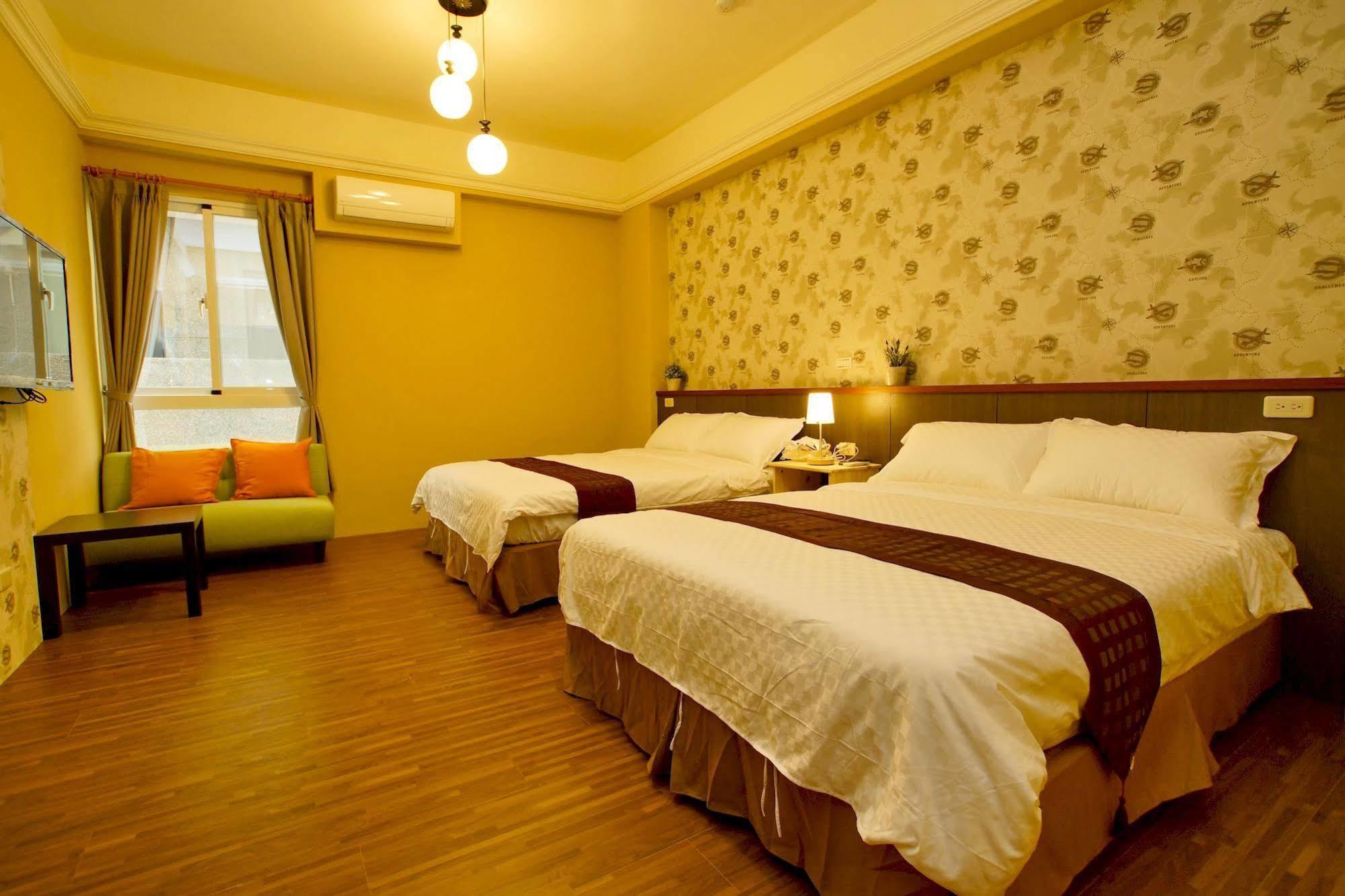 輕旅小站 Soft Travel Hostel Taitung Exterior photo